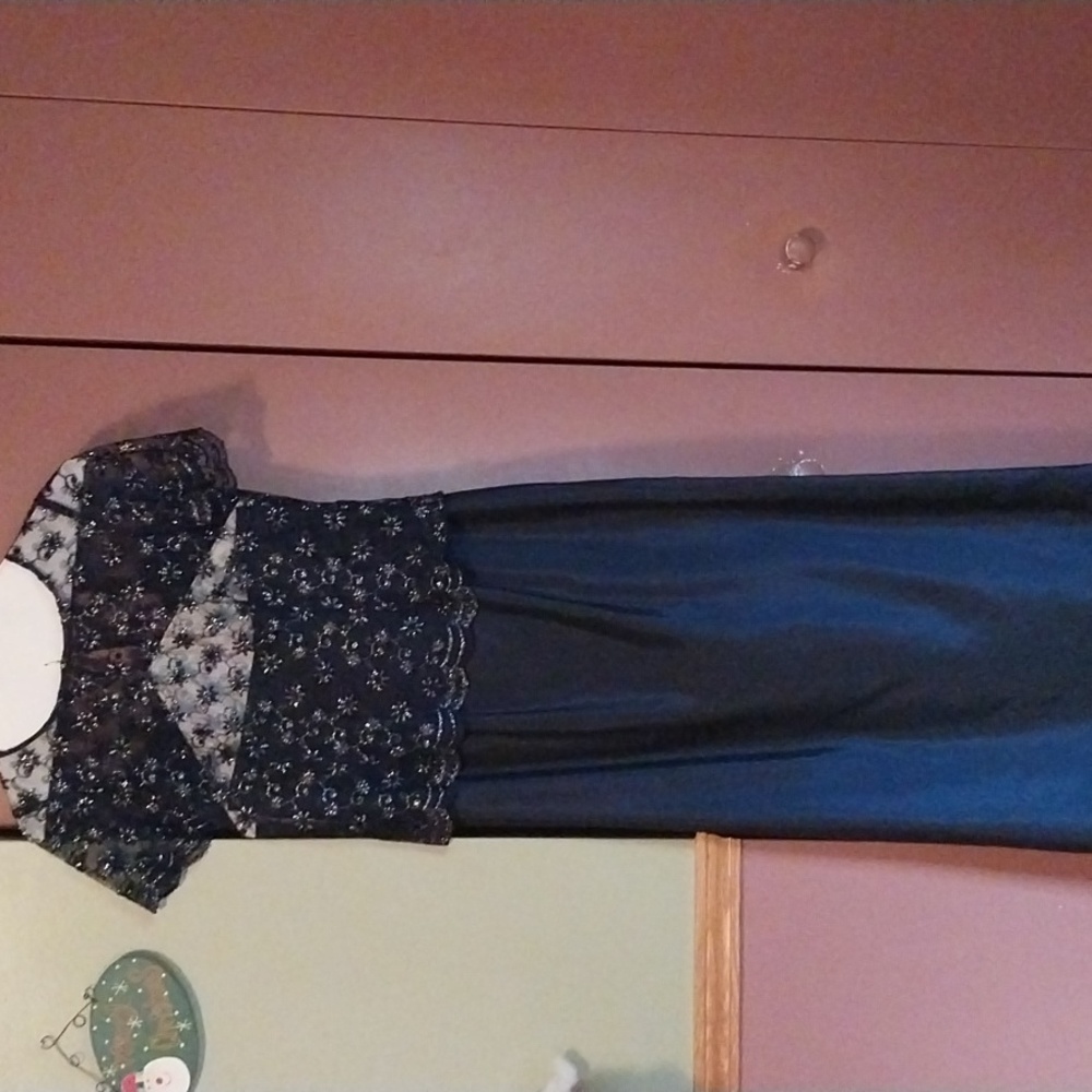 Michaelangelo Vintage skirt set. Size 10.